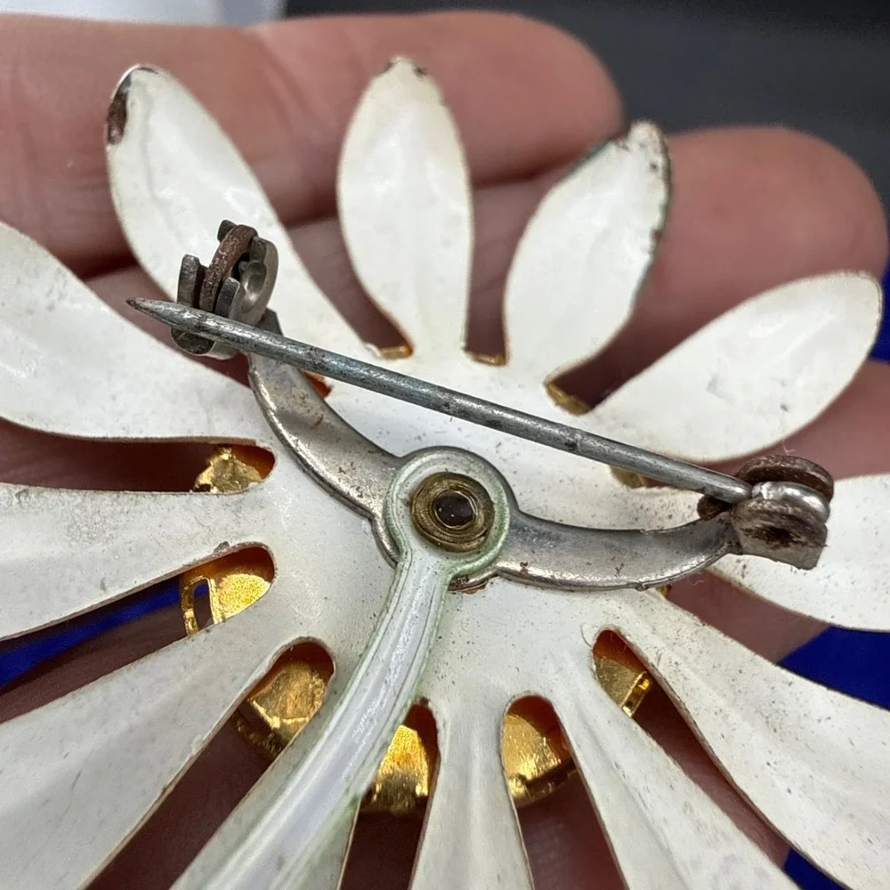 Vintage Enamel Flower Brooch Unique